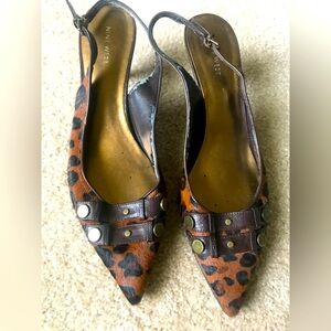 NINE WEST Authentic Animal Print sling back shoes!